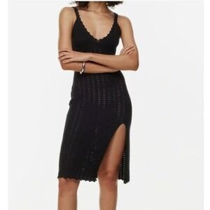 Aritzia Wilfred Women's Crochet Evie Midi Black Dress Size XS  EUC  Knit V-neck